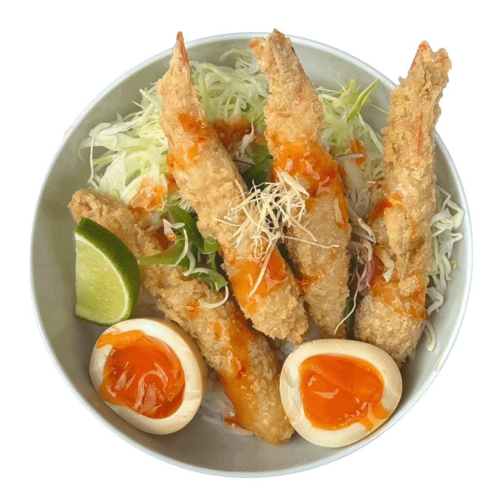 Chirashi de camarão tempura com ovo, cebola crocante, sweet chilli e repolho no Restaurante Chirashi